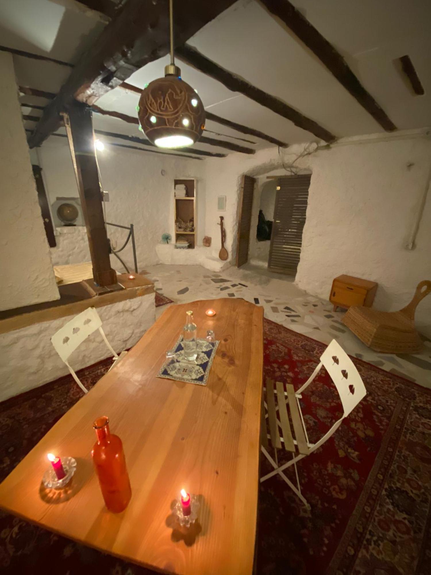 Shotgun Hostel & Guesthouse Vuno Exterior photo